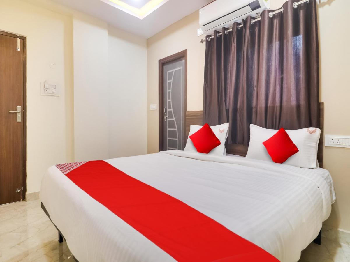 Hotel O Red Stone Hotels Hyderabad Exterior photo