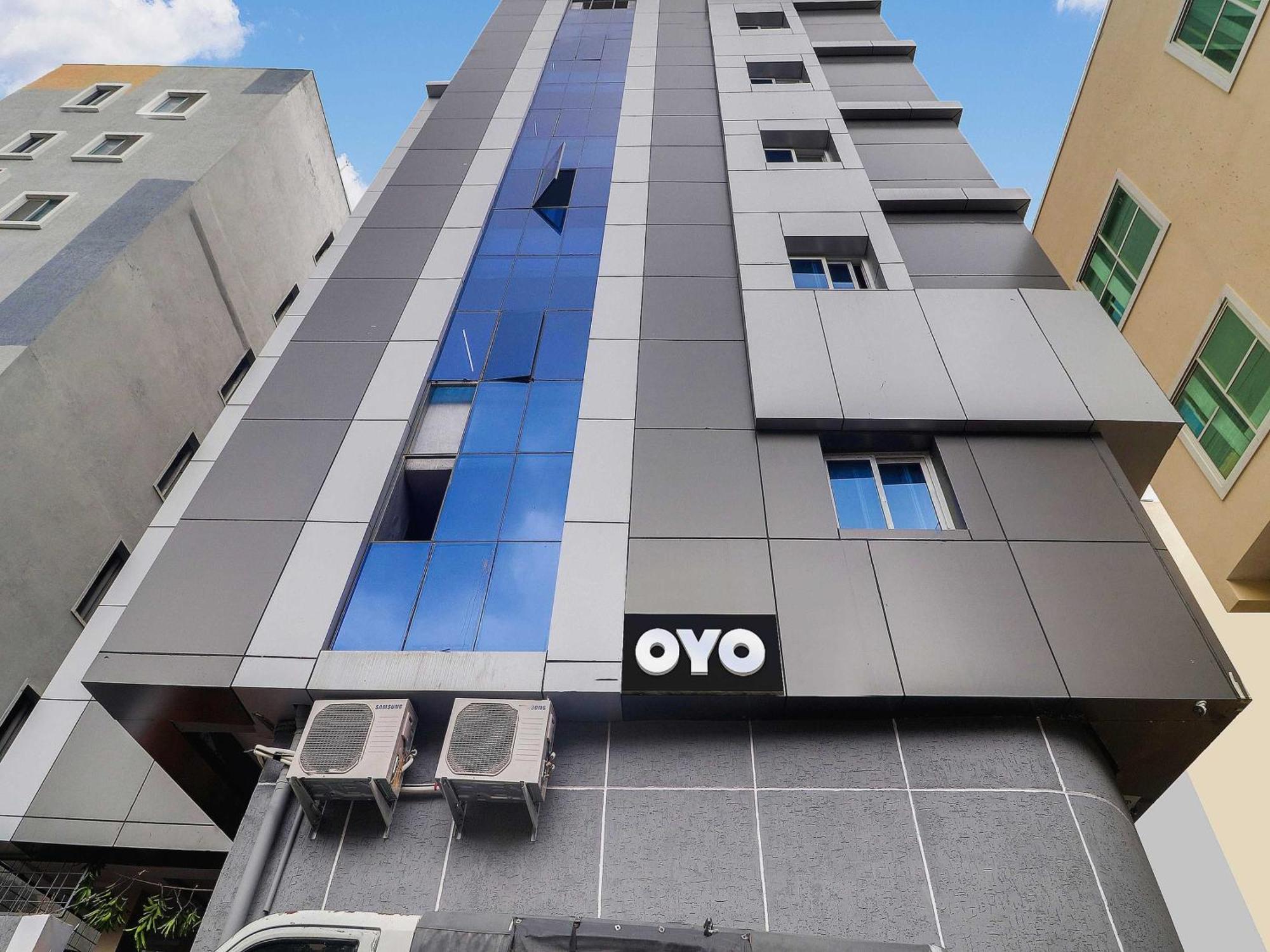 Hotel O Red Stone Hotels Hyderabad Exterior photo