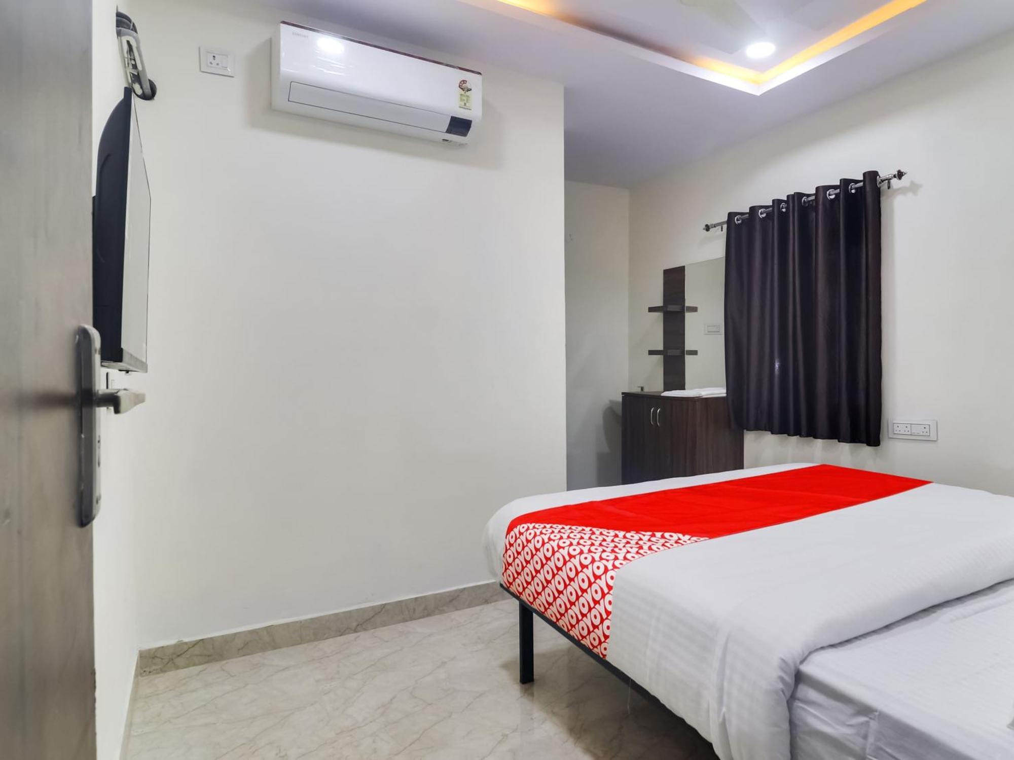 Hotel O Red Stone Hotels Hyderabad Exterior photo