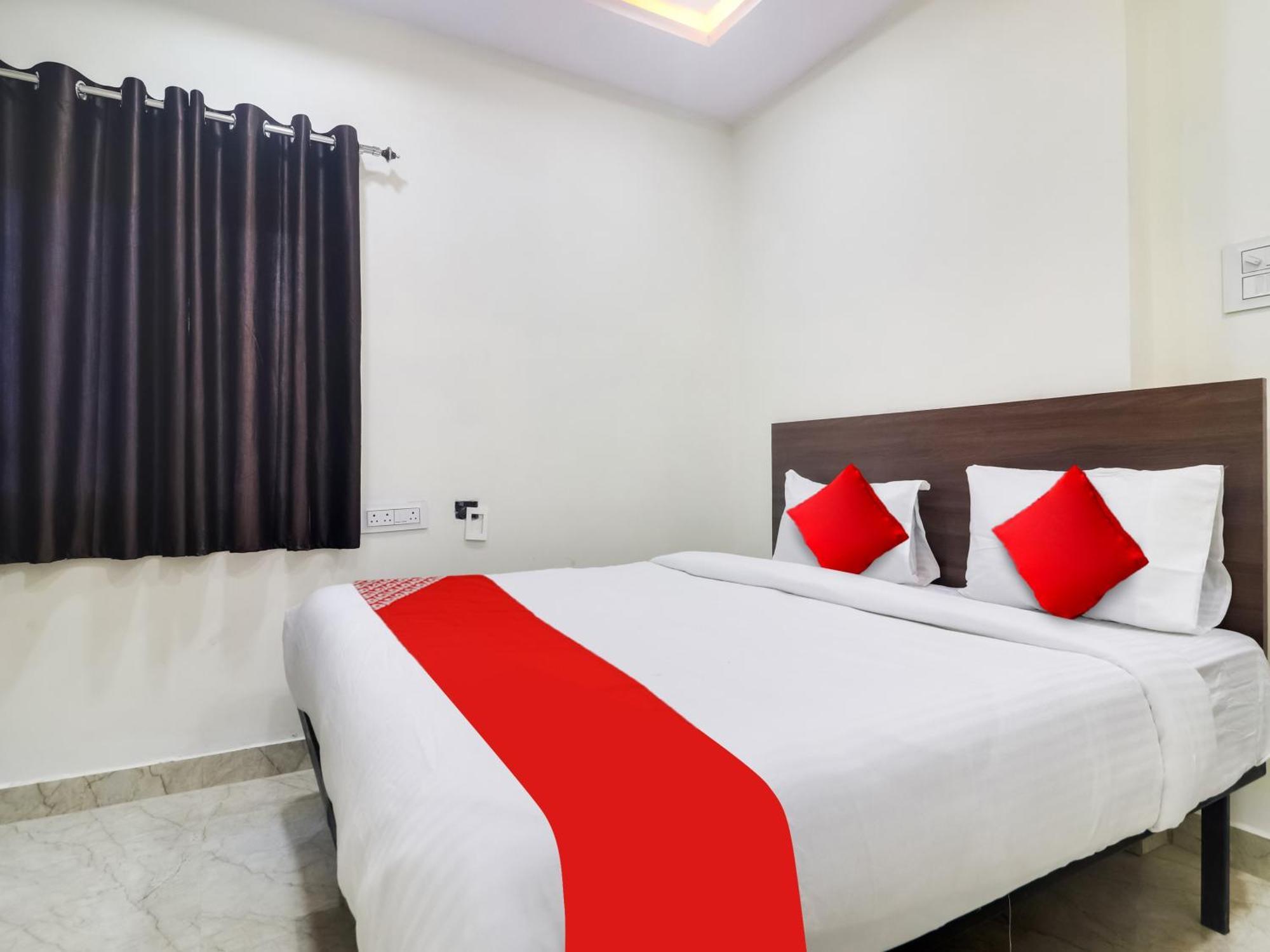 Hotel O Red Stone Hotels Hyderabad Exterior photo