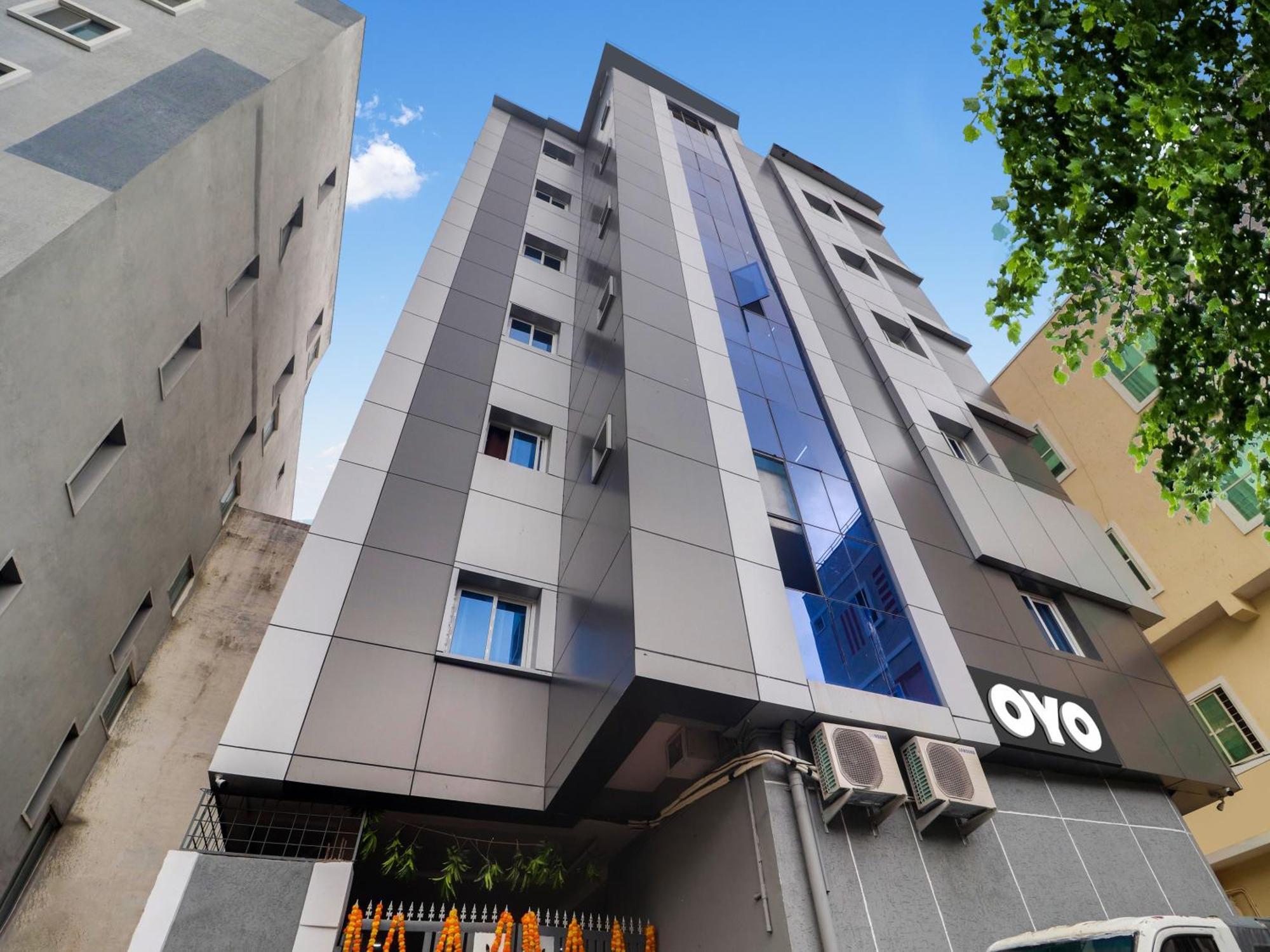 Hotel O Red Stone Hotels Hyderabad Exterior photo